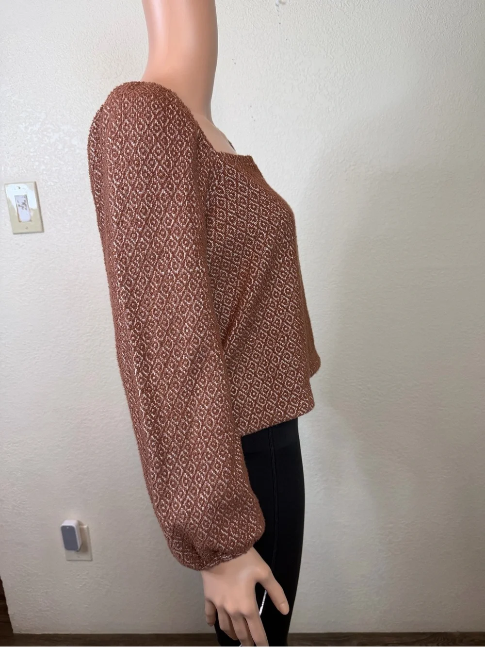 Madewell Jacquard Puff-Sleeve Crop Top in Dark Merlot sz Medium Knit Square-Neck - Picture 6 of 12